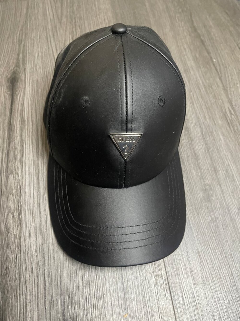 Guess Factory Faux Leather Logo Emblem Baseball Hat OS Black Quiet Luxury - Picture 3 of 3